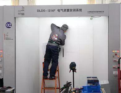 聚焦技能精英 第46屆世界技能大賽遼寧省電氣裝置項目選拔賽在鐵嶺技師學院開幕